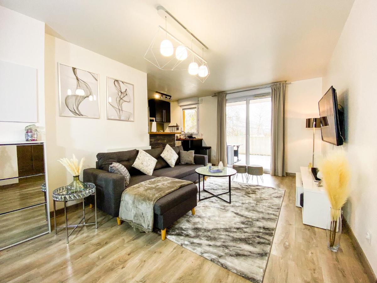 Апартаменты The Grey House - Parking - Piscine - Rer A 6 Min Бюсси-Сен-Жорж Экстерьер фото