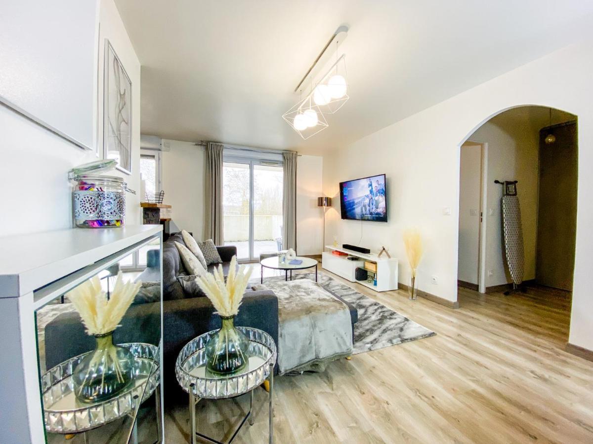 Апартаменты The Grey House - Parking - Piscine - Rer A 6 Min Бюсси-Сен-Жорж Экстерьер фото