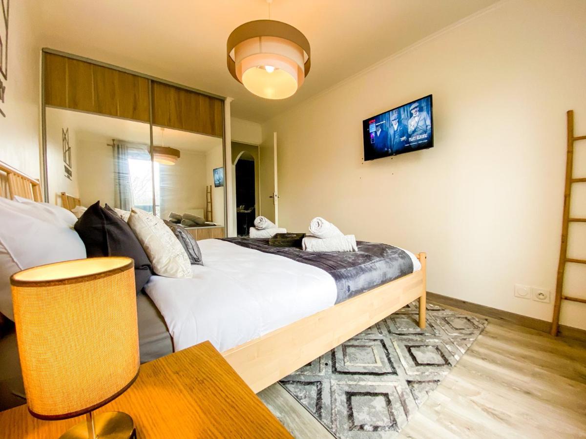 Апартаменты The Grey House - Parking - Piscine - Rer A 6 Min Бюсси-Сен-Жорж Экстерьер фото